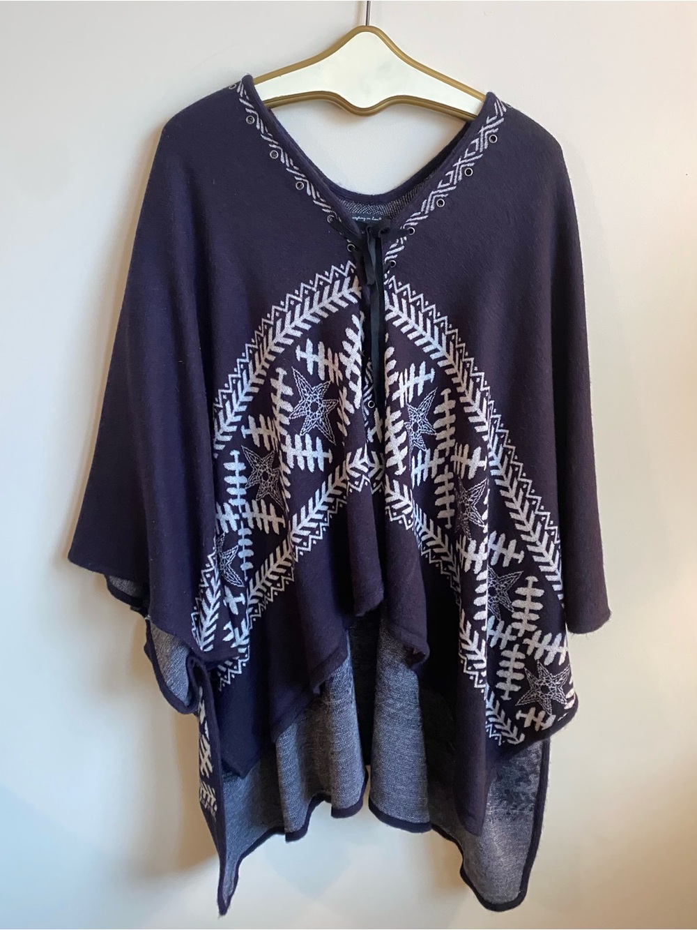Knit Kimono / Poncho by “Do Everything In Love”